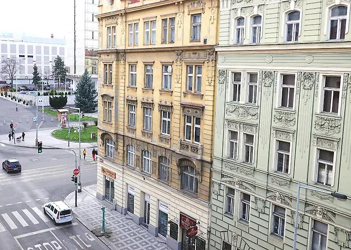 Miron 1 Praag